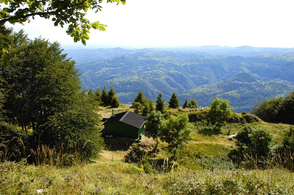 il bivacco o capanna di cima marana