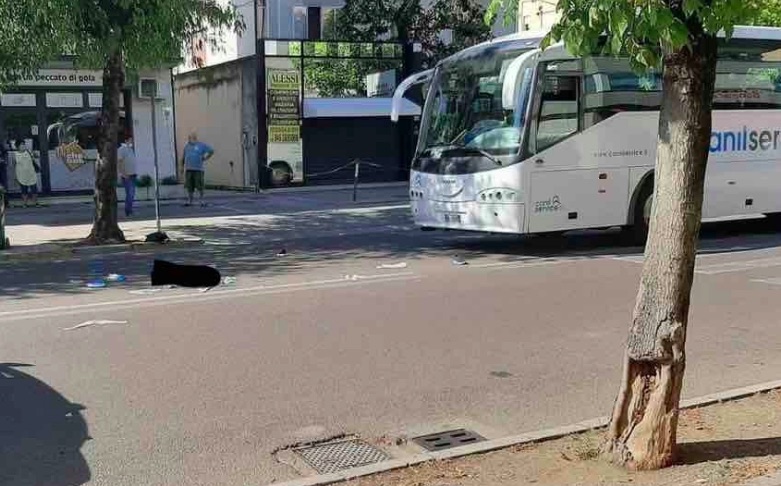 il pullman che ha investito Mara Girardi