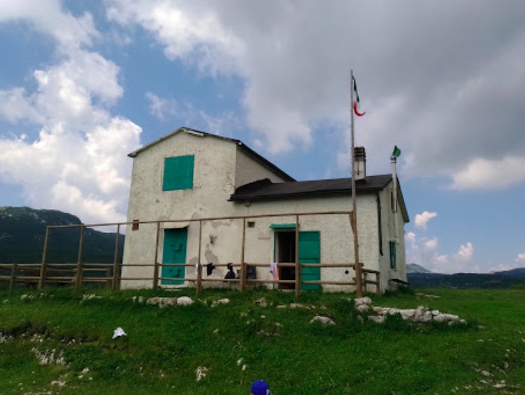 bivacco tre fontane Cai ANA Lusiana