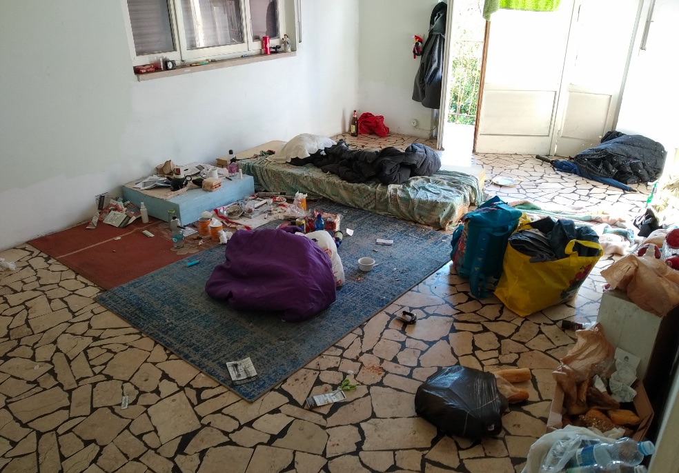 via cimone casa occupta da abusivi a vicenza