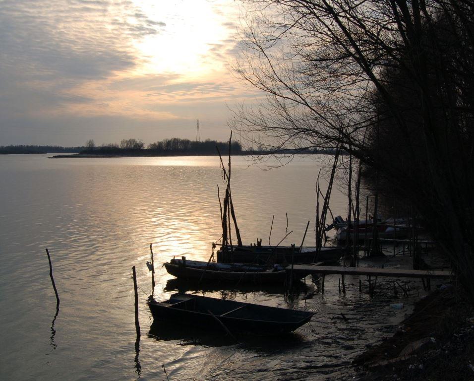 Bottrighe, tramonto sul Po