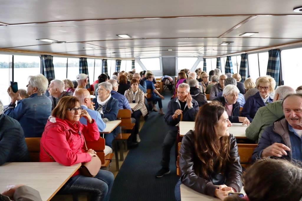 Bottrighe, Partecipanti al raduno durante la gita sul Delta