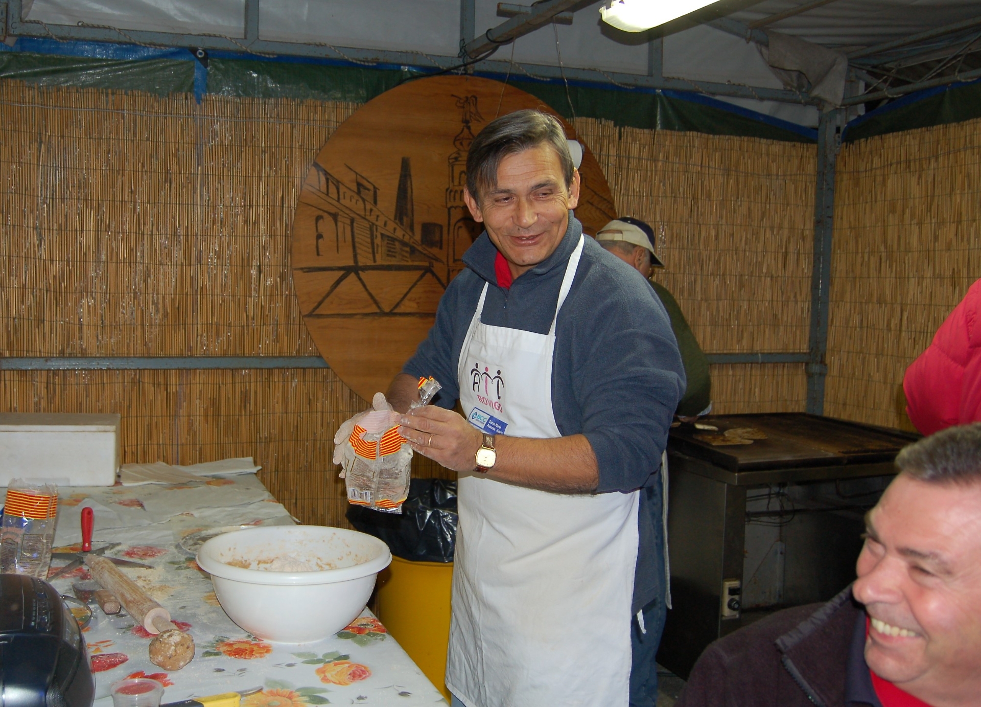 Bottrighe, Nerino Albieri durante la preparazione della Mistoca