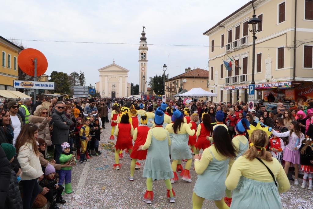 Bottrighe, scorcio dello storico carnevale