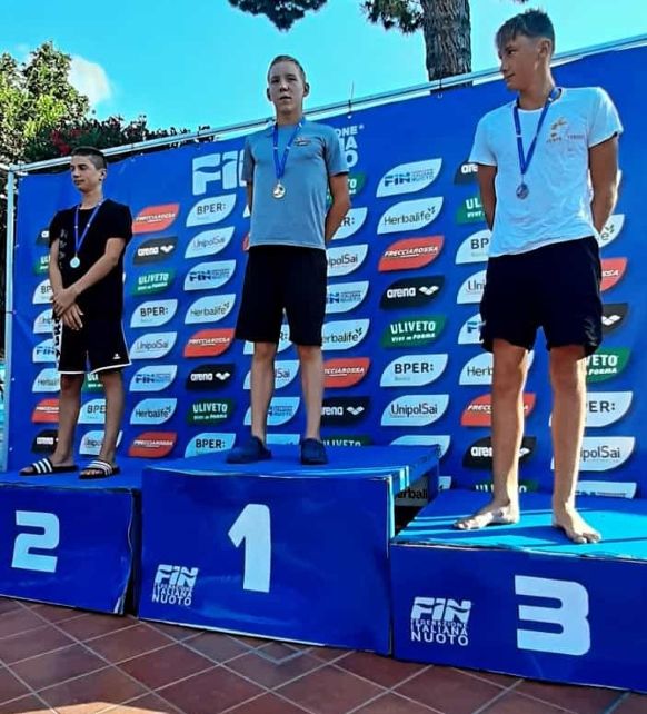 Nuoto, Federico Barbiero campione regionale nei 1500 stile libero ...